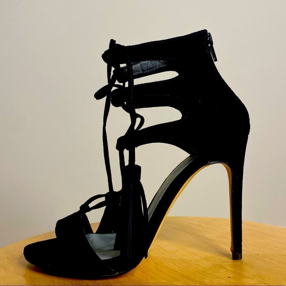 KATE & MEL - BLACK LEATHER LACE UP HEEL SANDAL - size 8.5